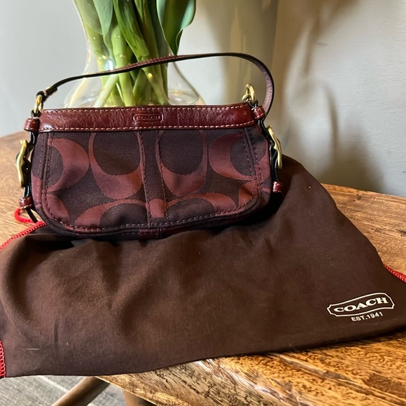 Burgundy Mini Coach bag - Picture 1 of 5